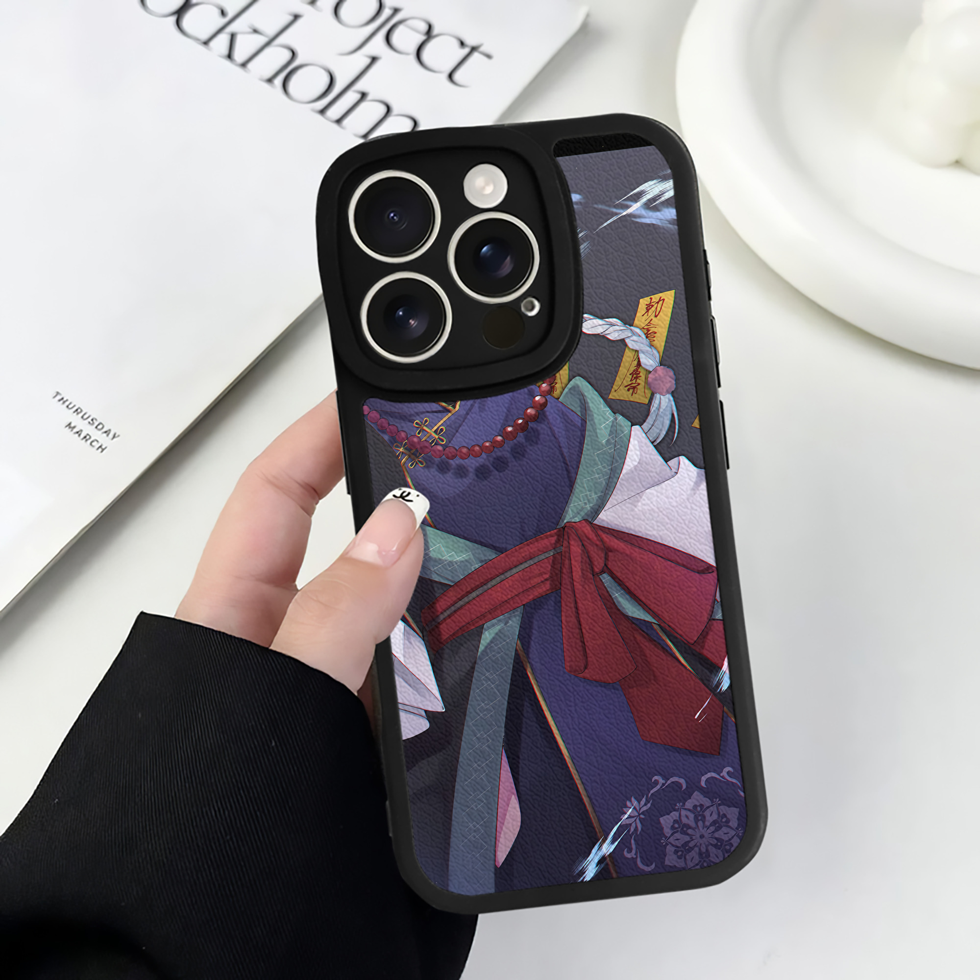 （画像用） 文豪ストレイドッグス Bungo Stray Dogs 【iPhone 16シリーズ対応】シリコンスマホケース（レザー調） 材質：シリコン